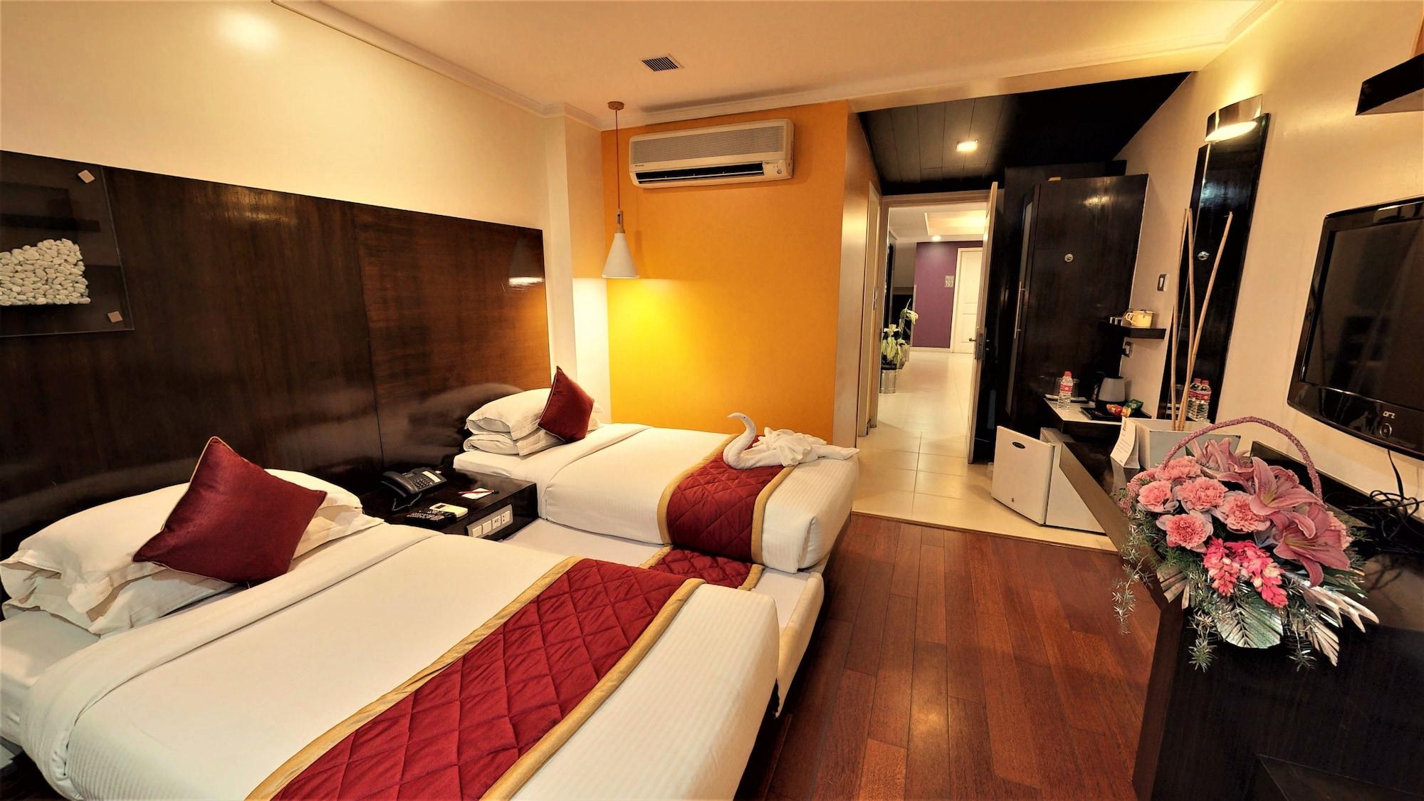 37Th Crescent Hotel Bengaluru Bagian luar foto