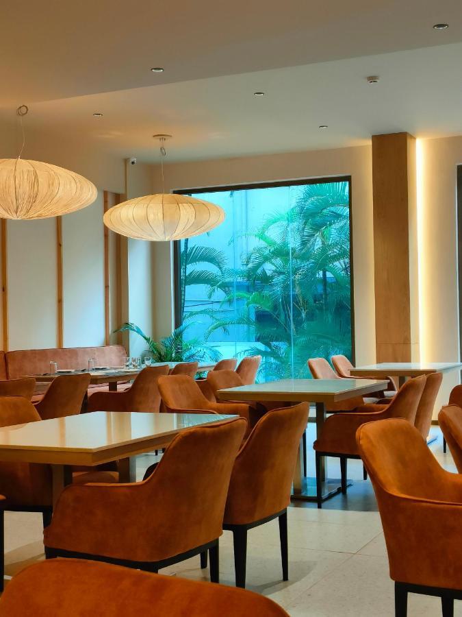37Th Crescent Hotel Bengaluru Bagian luar foto