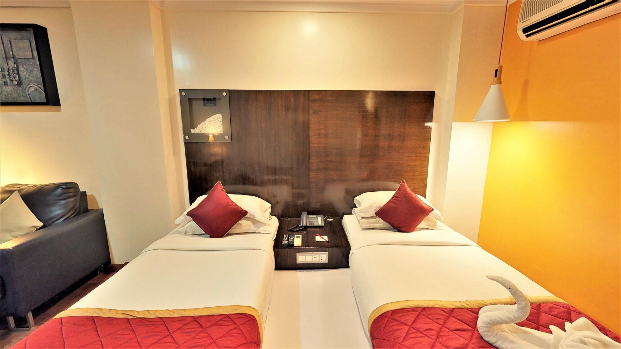 37Th Crescent Hotel Bengaluru Bagian luar foto