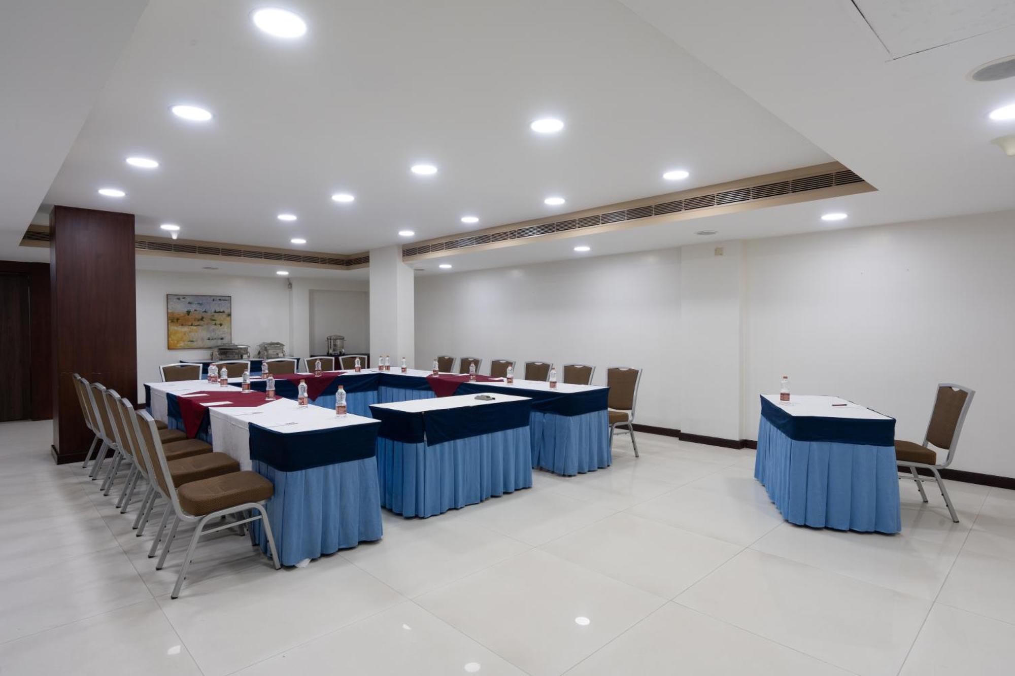 37Th Crescent Hotel Bengaluru Bagian luar foto