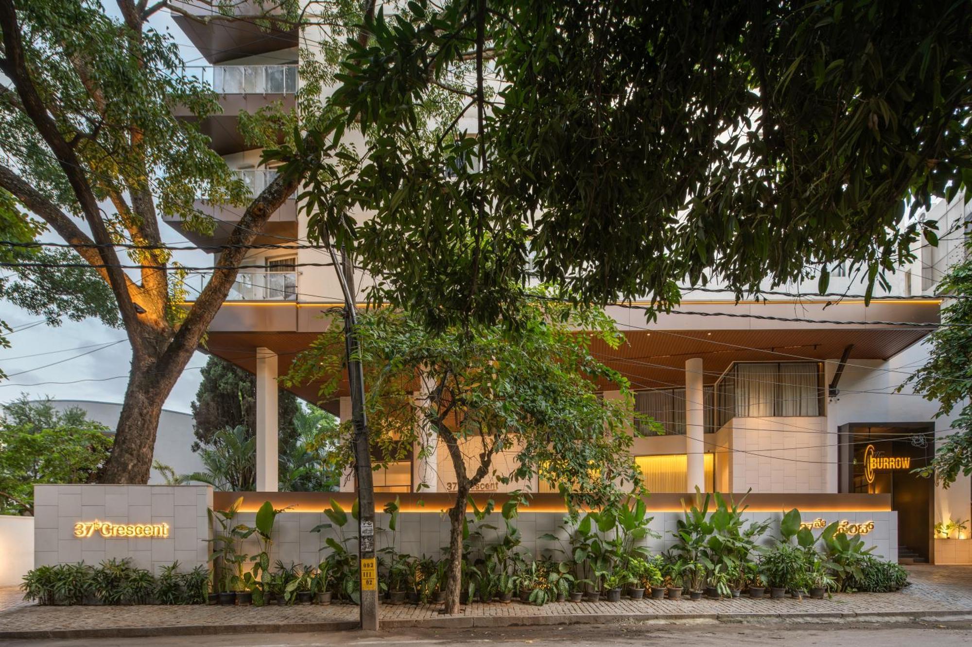 37Th Crescent Hotel Bengaluru Bagian luar foto