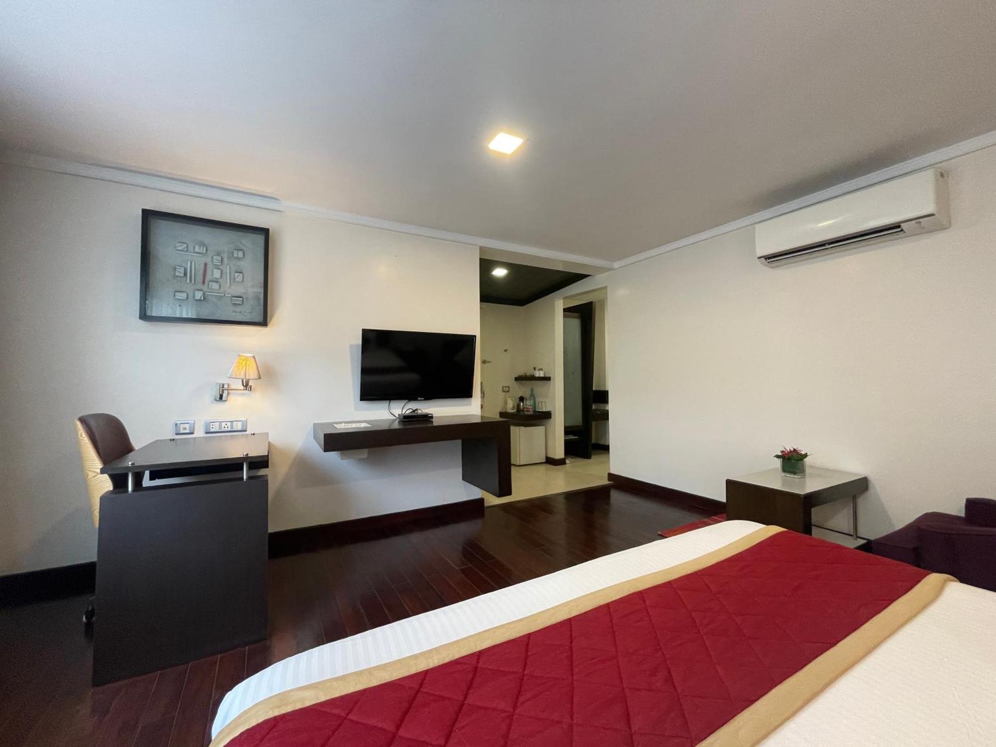 37Th Crescent Hotel Bengaluru Bagian luar foto